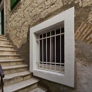 Lamenta 3*, Split Croatia
